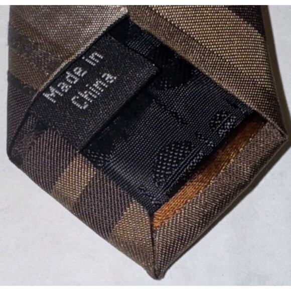 Perry Ellis Portfolio 100% Silk Brown Gold Regimental Stripe Classic Necktie - Picture 6 of 7